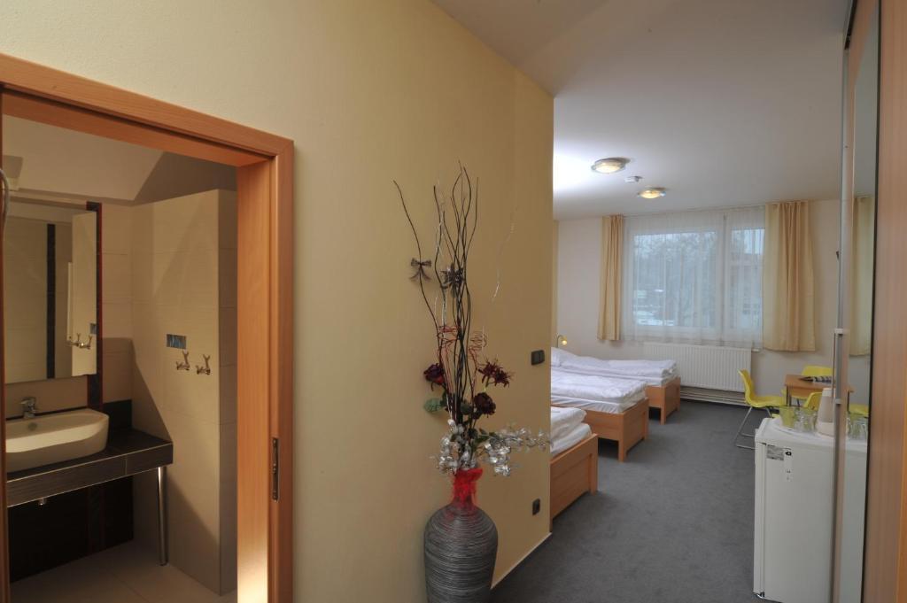 Pension Milk Inn Prague Room photo