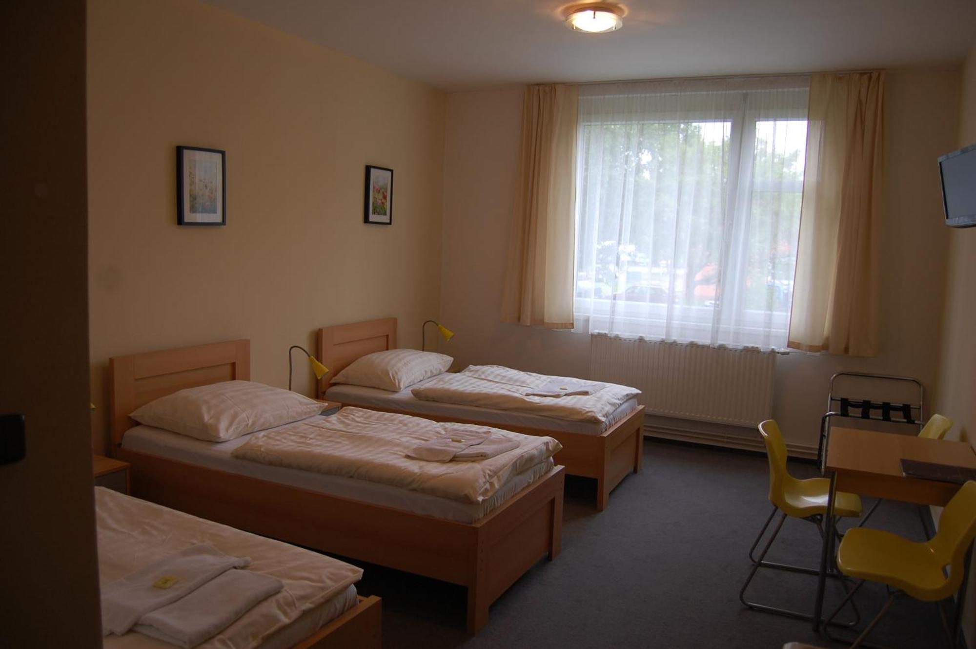 Pension Milk Inn Prague Room photo